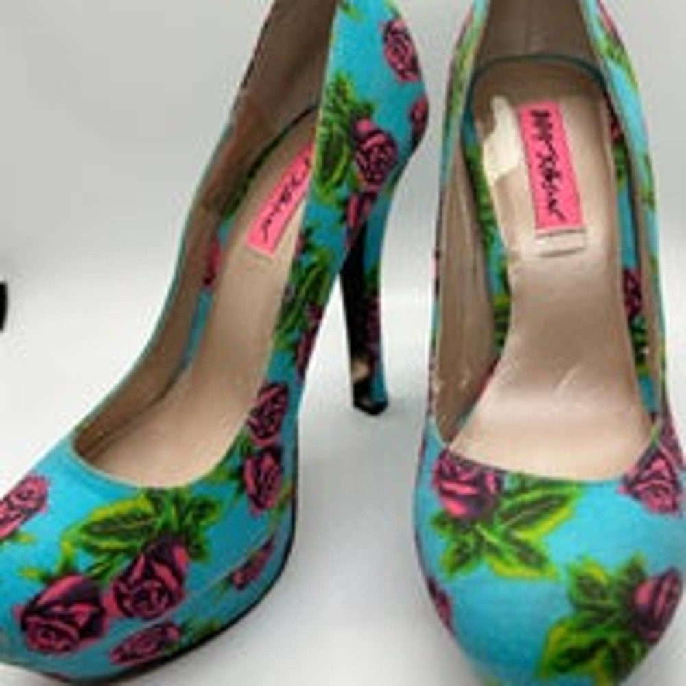 betsy johnson ultra High Stiletto Heels Size  8 Dissok Teal and Red Roses